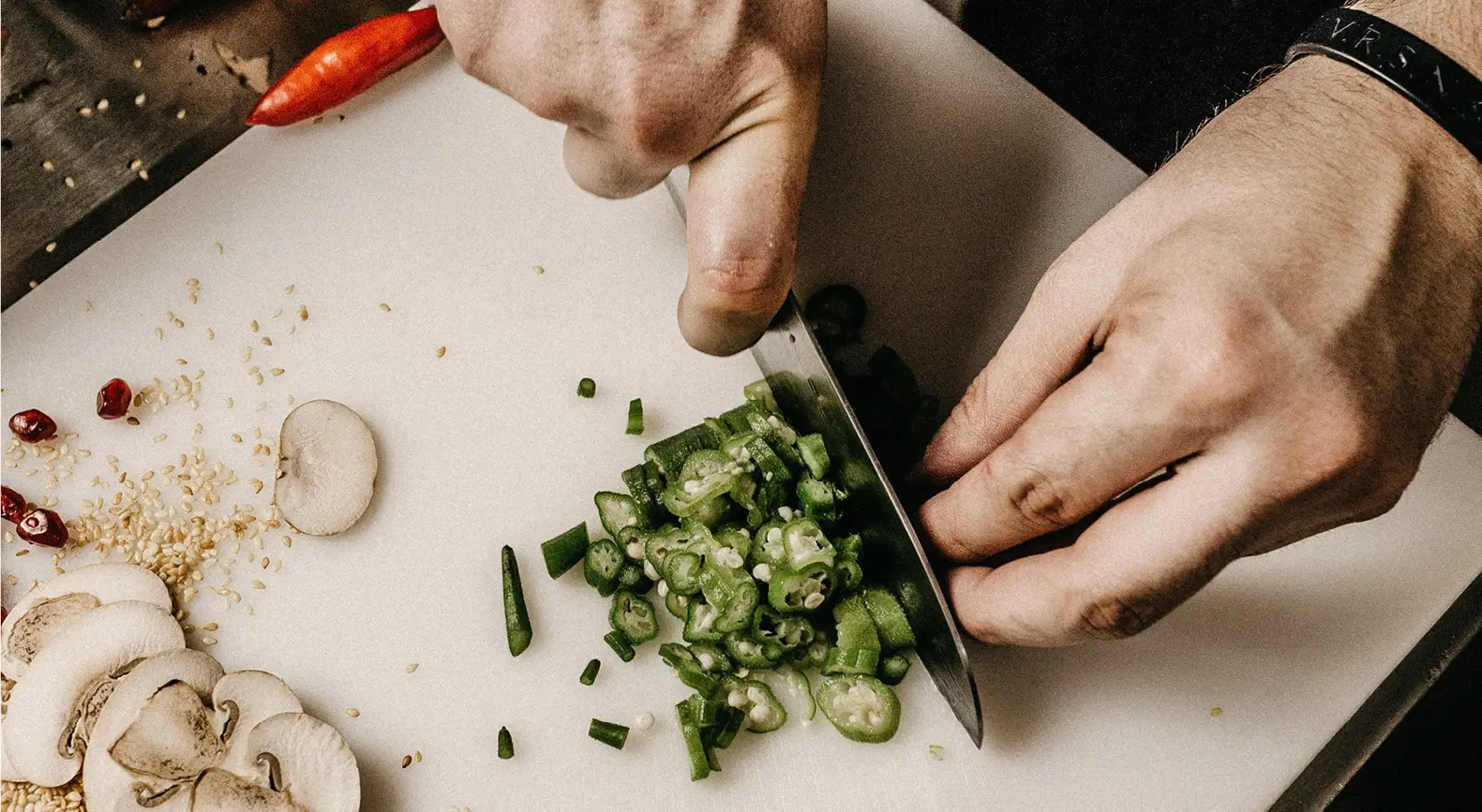 Kok bereidt mise-en-place